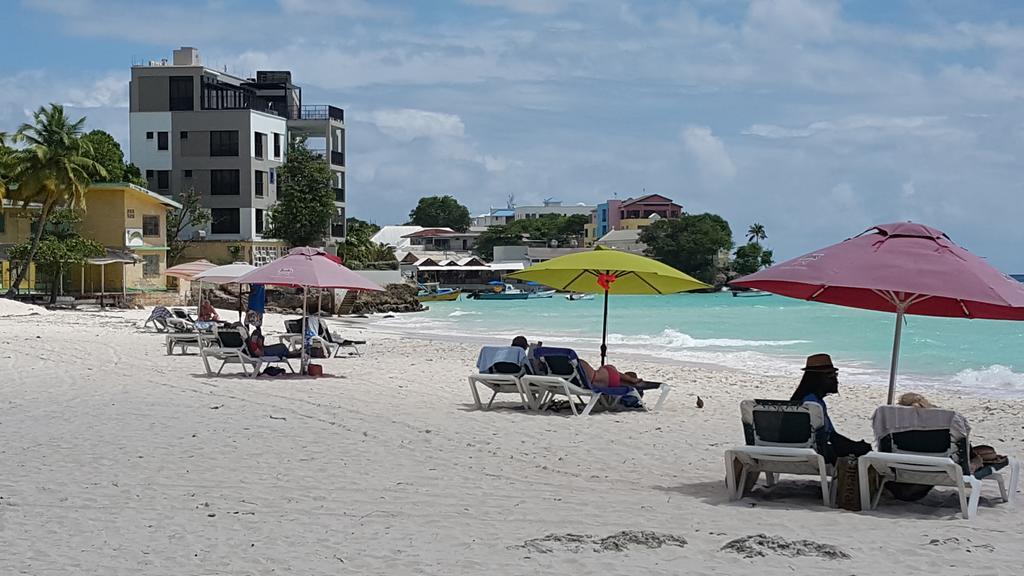 Worthing Beach Apartments Bridgetown Ngoại thất bức ảnh